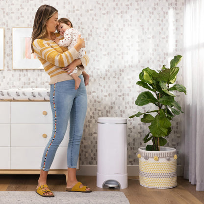 Munchkin UV Diaper Pail – Superior Odor Control | White